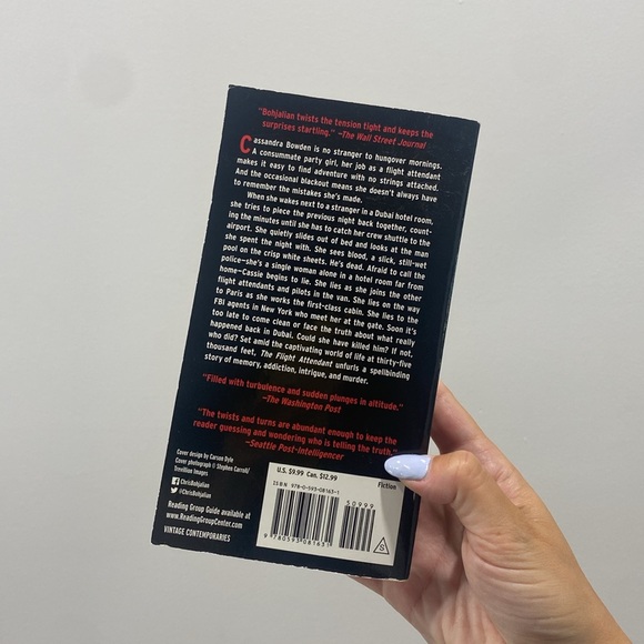 Book x Flight Attendant - Chris Bohjalian - Picture 4 of 4